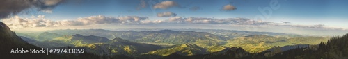 Panoramic mountain view © IoanBalasanu