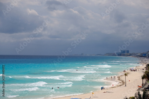 Fototapeta Naklejka Na Ścianę i Meble -  Wonderful Beaches - Mexico Cancun Chac Mool Beach