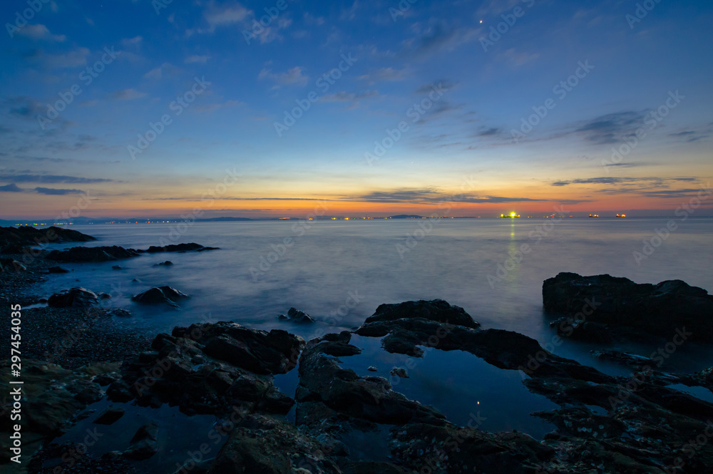夜明けの磯の潮溜まりに映る金星DSC5791