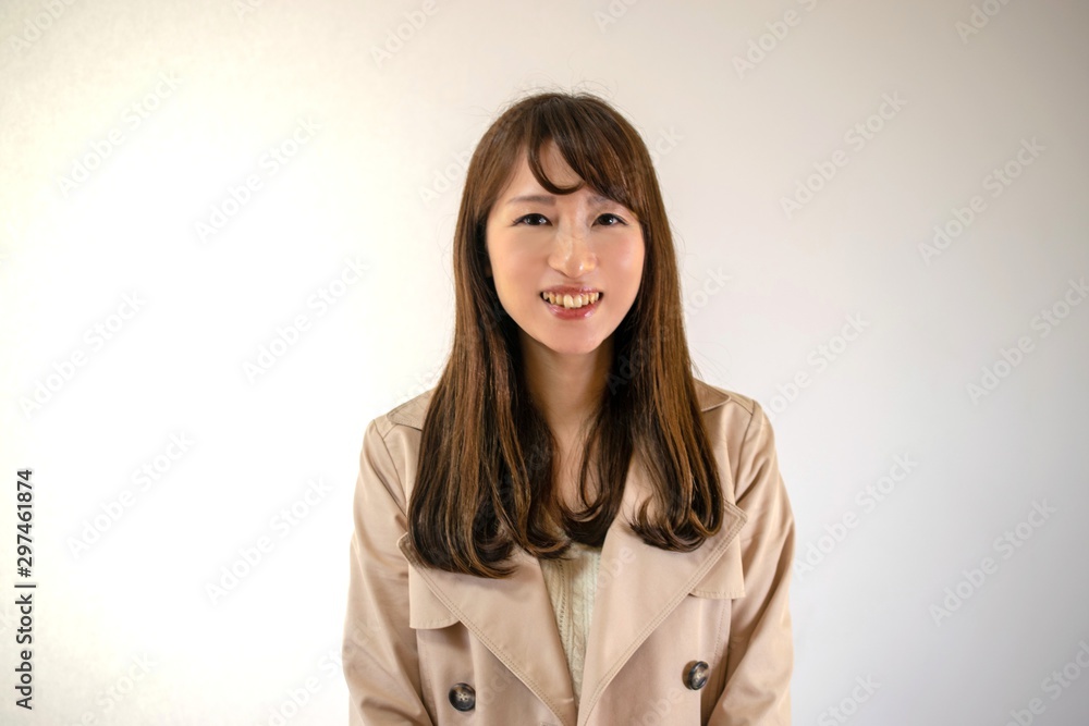 笑顔の女性 笑顔の女性