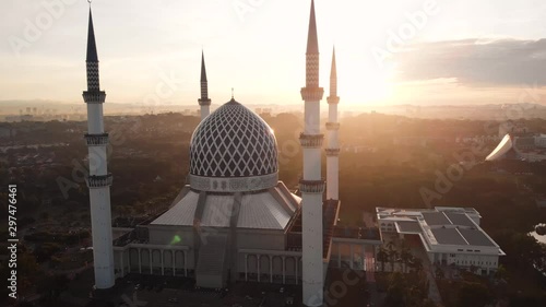 sultan salahuddin abdul aziz mosque photo