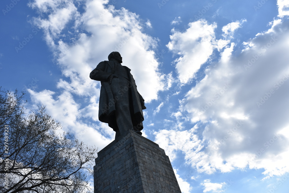 Fototapeta premium Monument in front of the sky