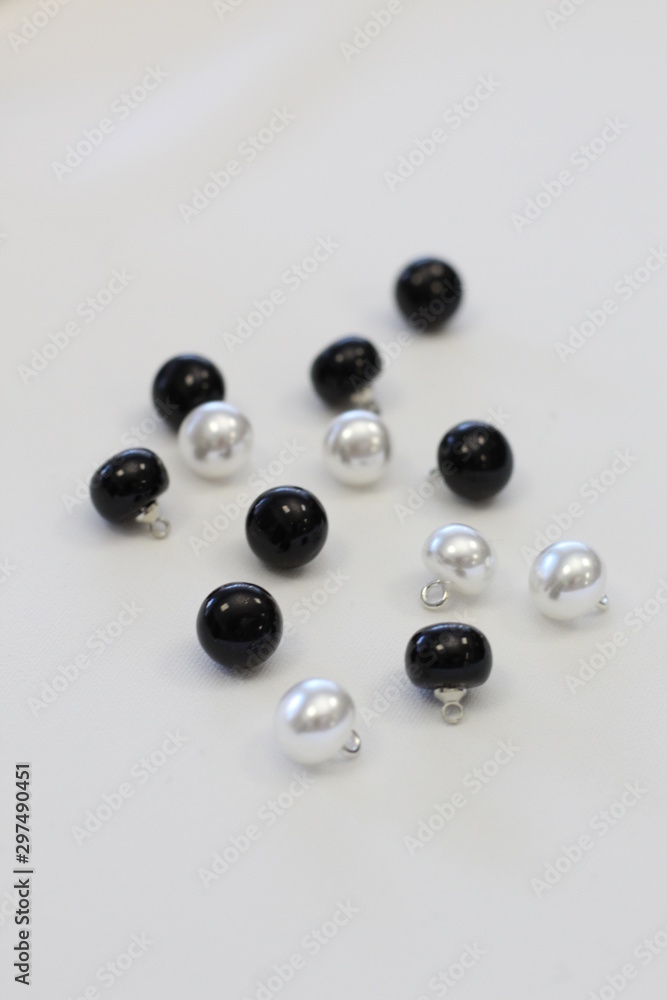 Pearl buttons Pearl buttons
