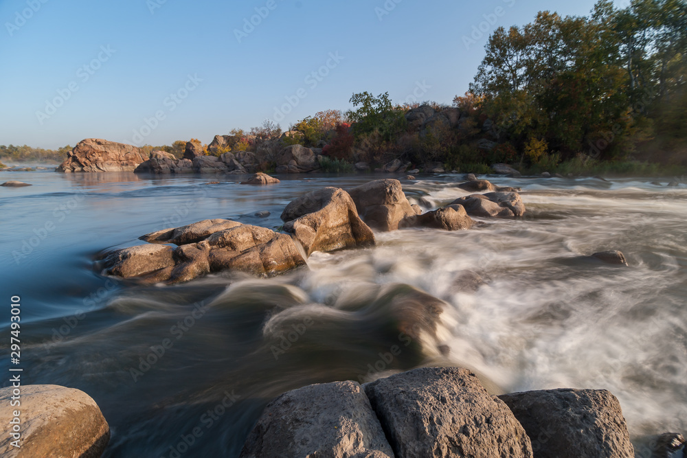 Obraz premium Fall landscape with river on sunrise
