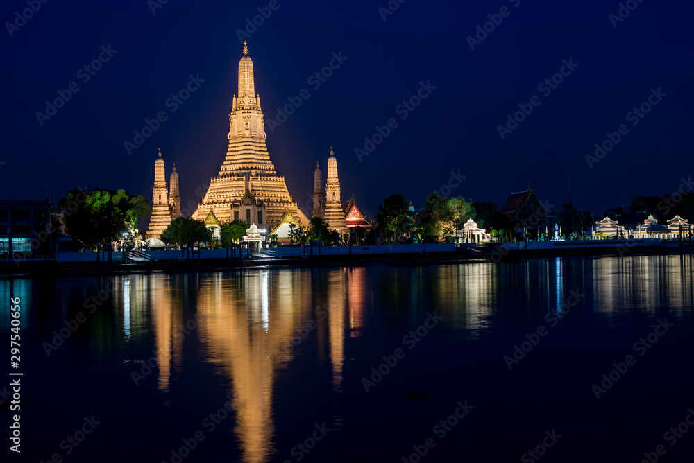 Wat Arun Temple at sunset in bangkok Thailand.