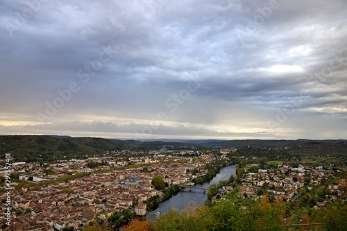 Cahors ville vue paysage mont st cire 