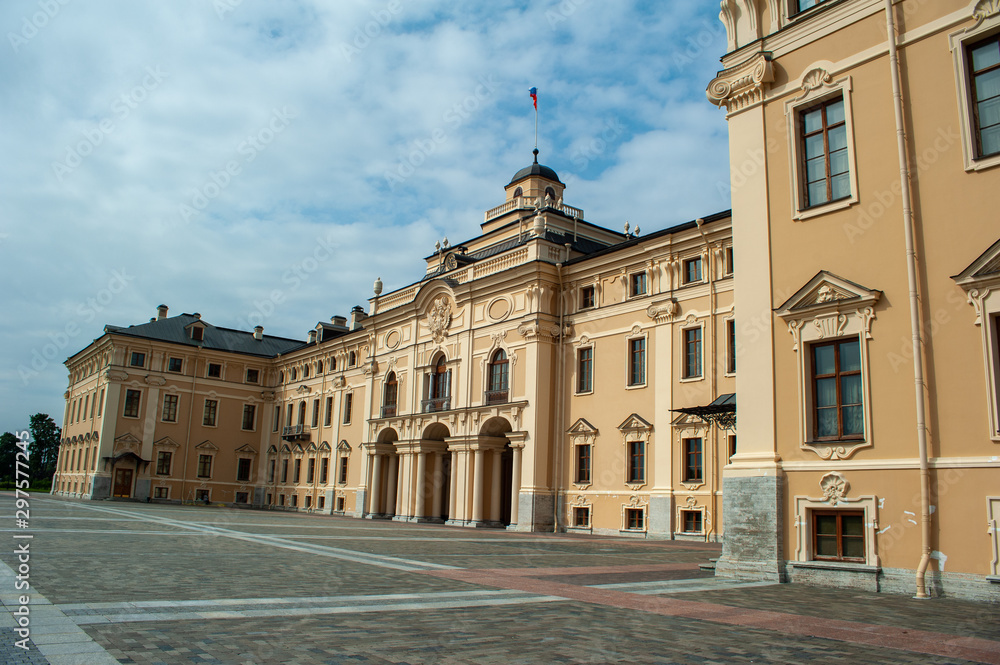 Konstantinovsky Palace (The Federal Palace of Congresses)