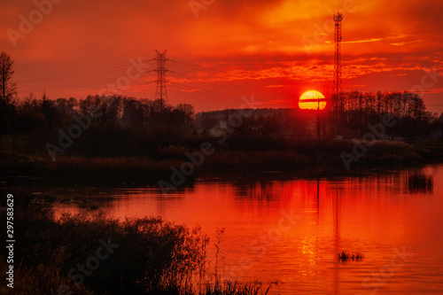 Zachód słońca nad zalewem w Turośni Kościelnej,Podlasie, Polska © podlaski49