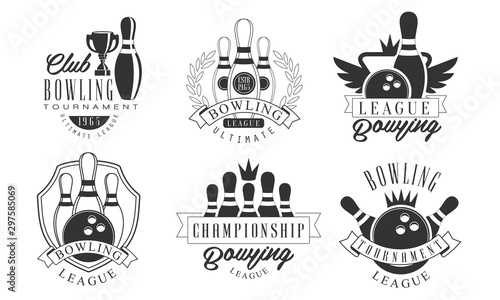 Set of vintage bowling logos cartoon vector illustration