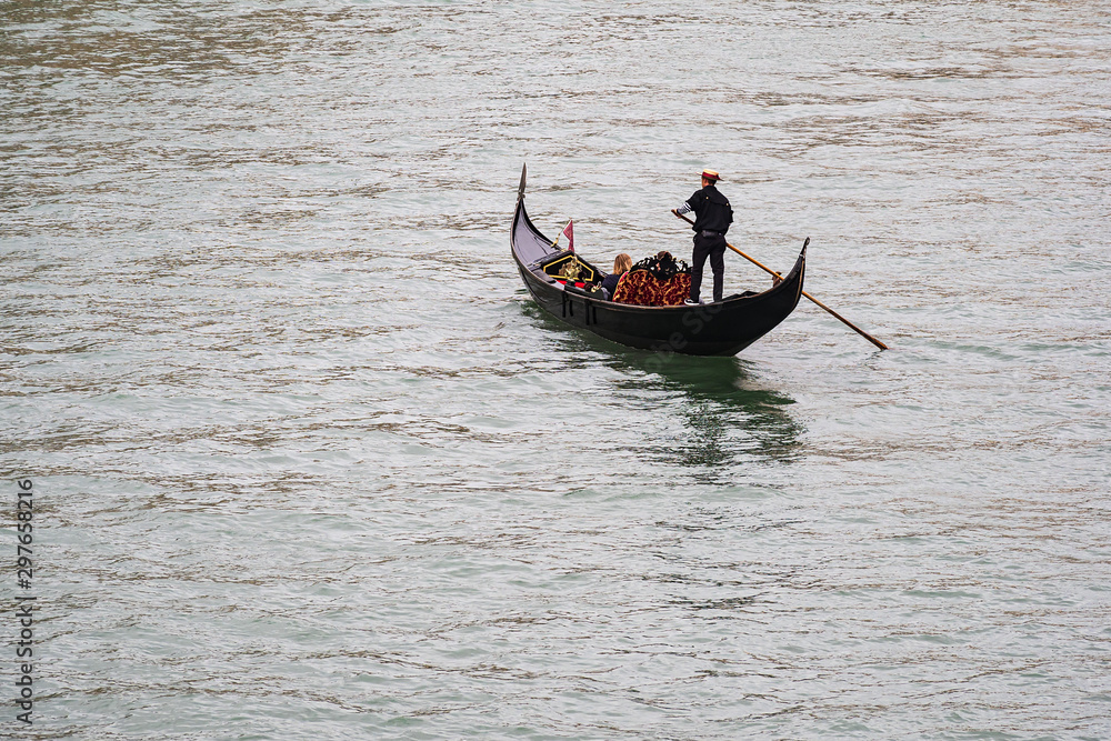 Naklejka premium Gondel auf den Canal Grande in Venedig, Italien