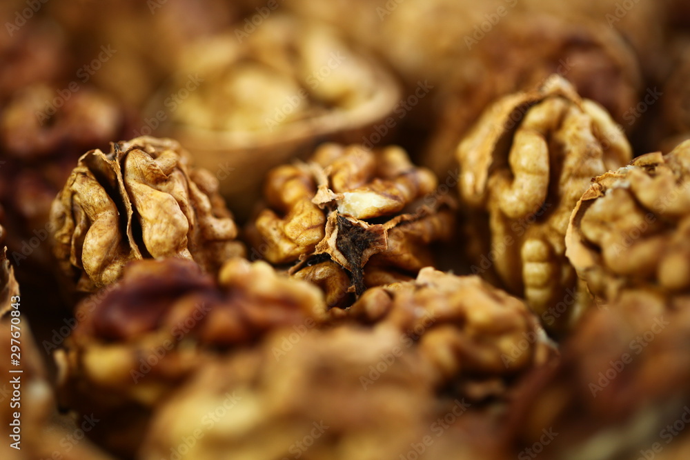 Obraz premium peeled whole kernels of walnuts harvest