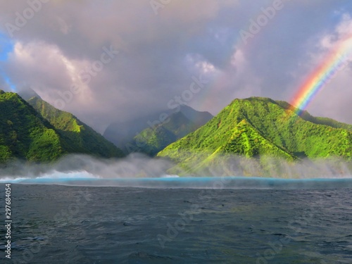 Fototapeta Exploring tropical island of tahiti