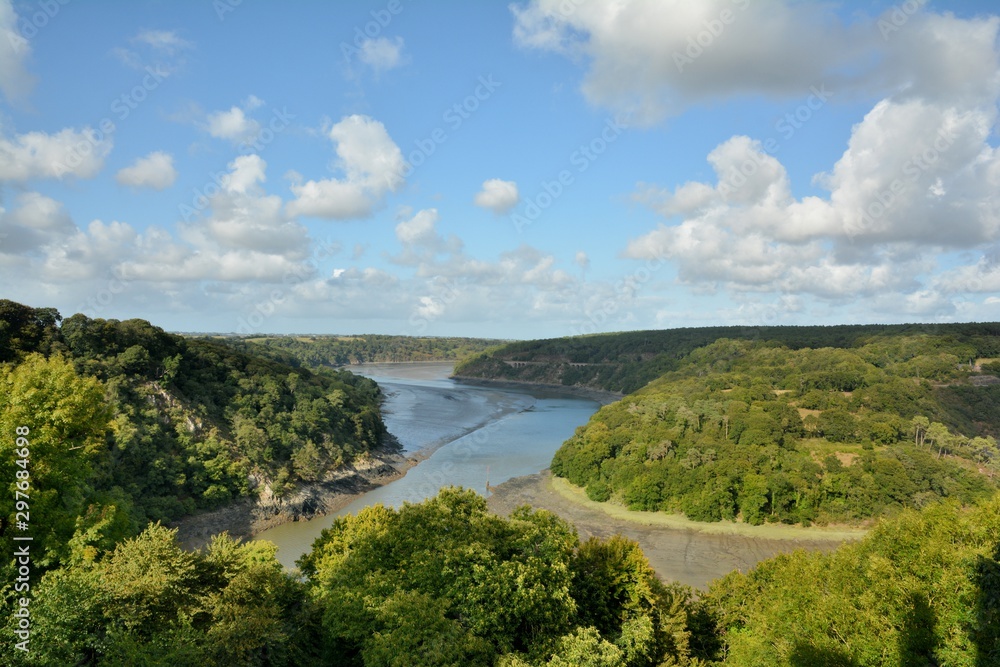 La vallée du Trieux vue depuis le château de La Roche-Jagu en Bretagne