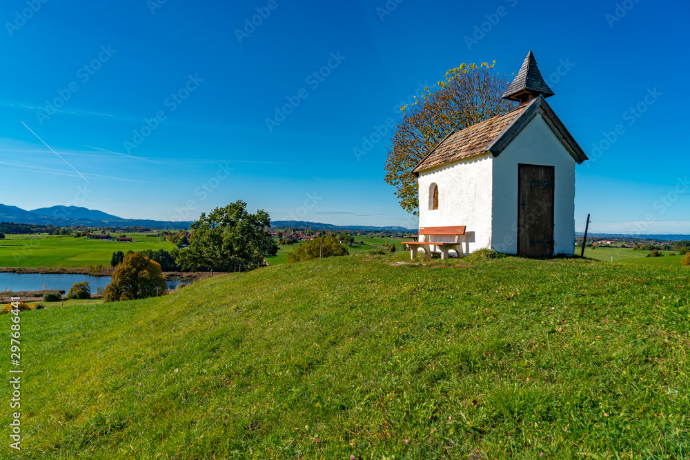 Die Mesnerhauskapelle im bayerischen Aidling