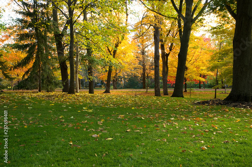 Bild auf Leinwand Property of the Governor General of Canada in Ottawa During Autumn Season