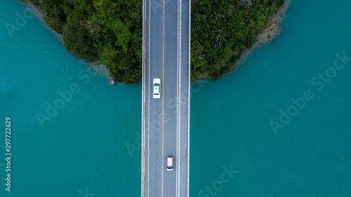 島をつなぐ大橋