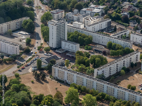 vue aérienne de logements sociaux dans la ville de Vernouillet dans les Yvelines en France