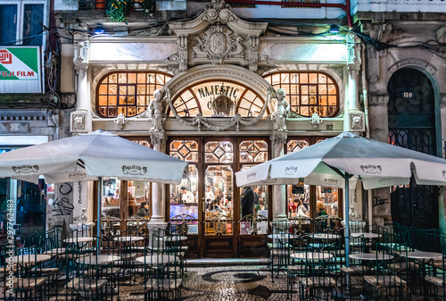 Fotografie Porto, Portugal - December 7, 2016: Exterior of Cafe Majestic at Rua Santa Catar