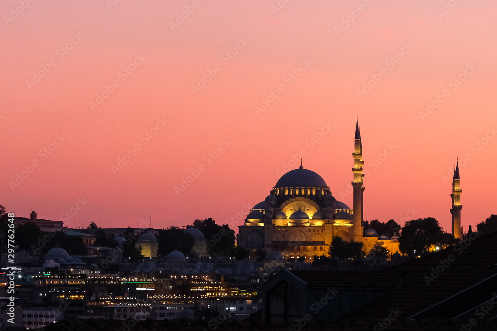 Naklejka premium Mosque and warm sunset, Istanbul, Turkey