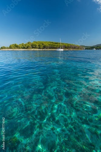 Fototapeta Naklejka Na Ścianę i Meble -  crystal clear blue water in croatia hvar island 