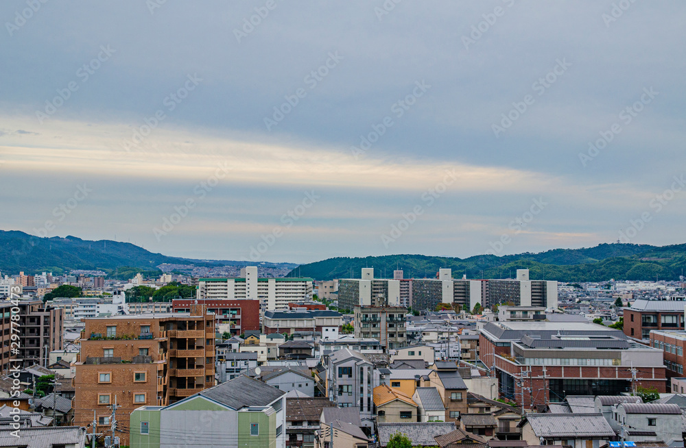 Fototapeta premium 京都山科区の都市景観