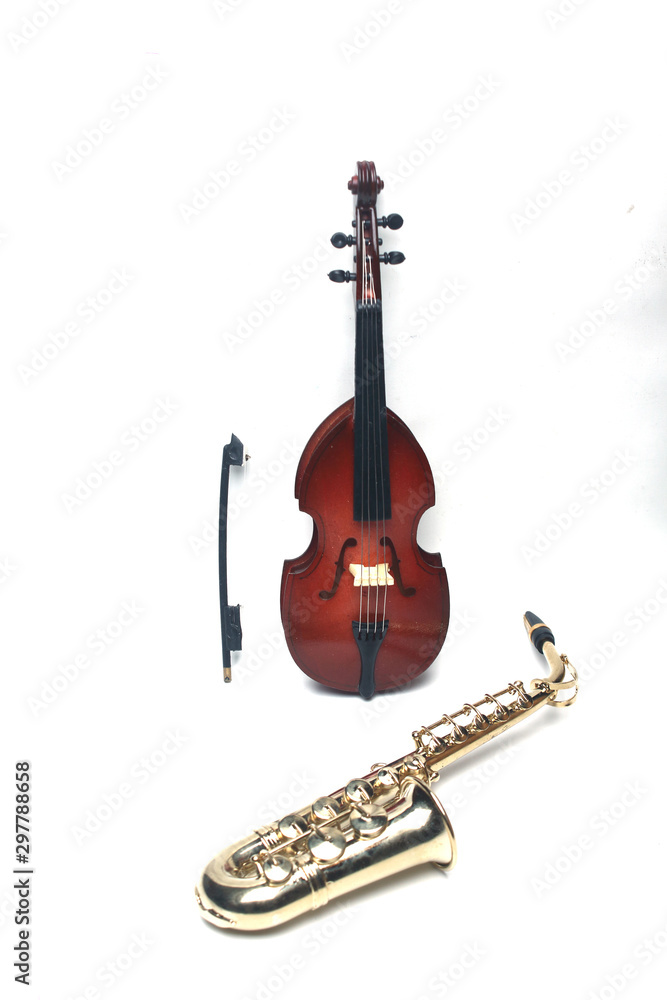 Fototapeta premium saxophone and double-bass isolated on white background