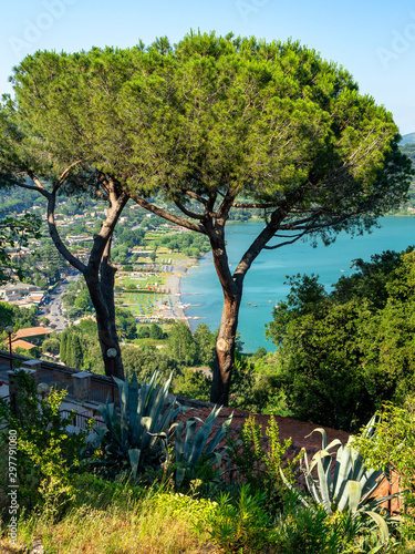 Obraz na plátně Albano lake seen from Castel Gandolfo