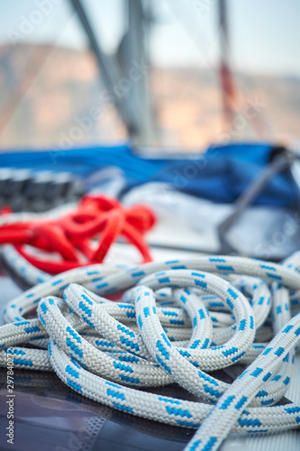 Mooring rope with a knotted end