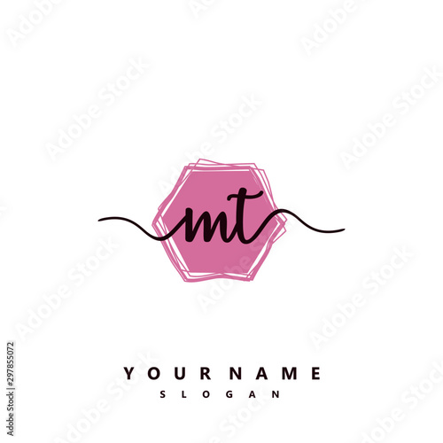 MT Initial handwriting logo vector