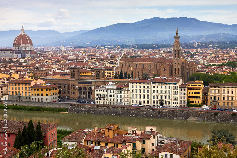 Obraz premium Panorama of historical center of Florence in Italy from Piazzale Michelangelo