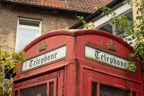red telephone box