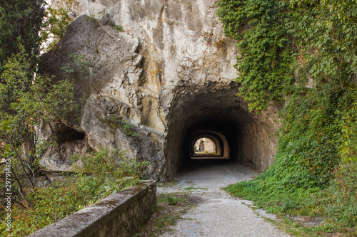 Fototapeta Naklejka Na Ścianę i Meble -  old road with tunnel on the shores of Lake Garda