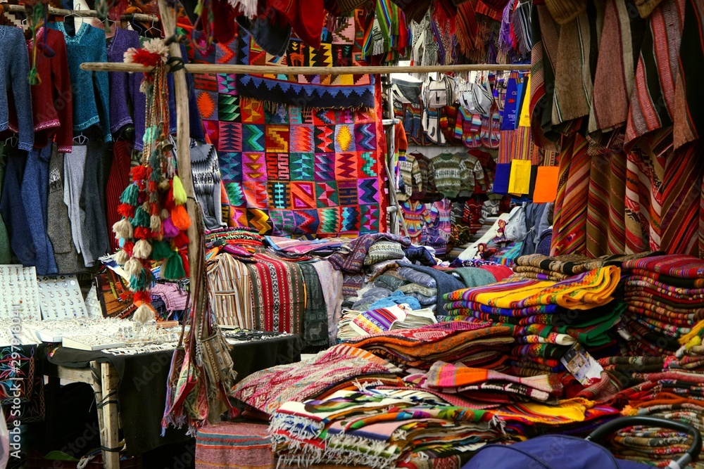 Fototapeta premium colorful market of Pisac in the Andes of Peru
