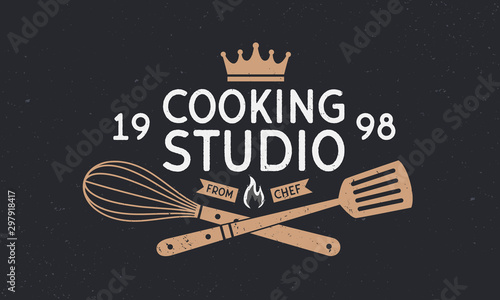 Vintage cooking studio logo or poster. Kitchen emblem, lable, badge. Poster for culinary school, food studio, cooking courses. Vector illustrtion