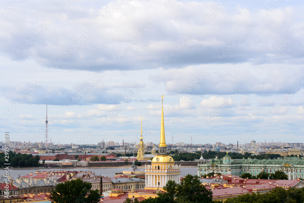 Fototapeta premium Saint Petersburg, Russia, August 2019. Panoramic aerial view of the city from the dome of Saint Isaac Cathedral. In this image is visible the Ermitage Museum and the Admiralteystvo building