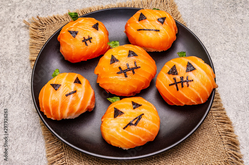 Funny Halloween Sushi Pumpkins Jack o Lantern, Sushi Monsters. Temari sushi, sushi balls. Healthy food for kids