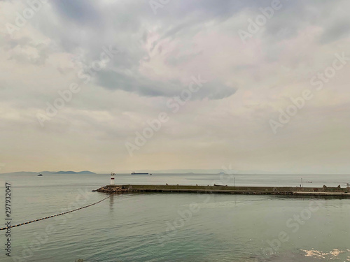 Obraz na płótnie Lighthouse on the shores of the Sea of Marmara, Istanbul, Turkey w salonie