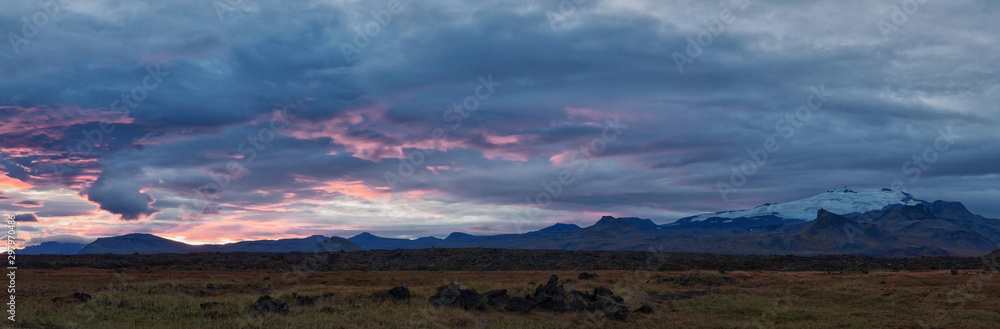  Sunrise over Snæfellsjökull national park