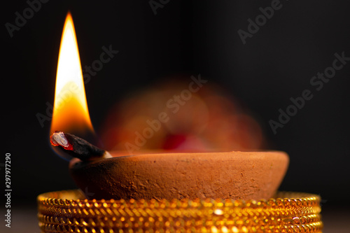 Happy diwali / karthigai deepam - Hindus religious festival - Candle flame close-up © Ashvinth