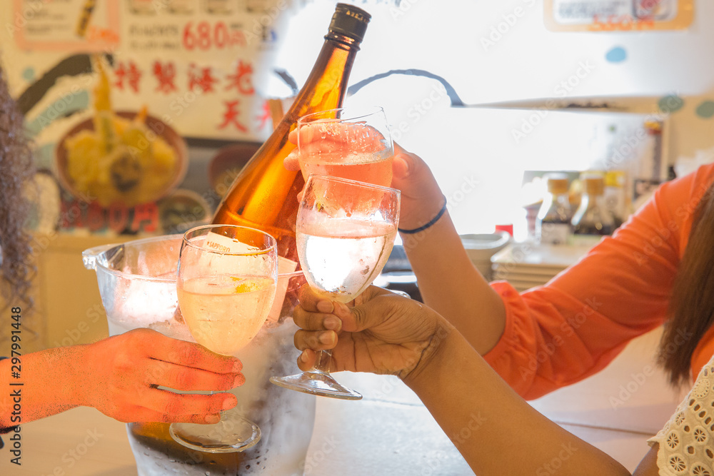 Fototapeta premium 乾杯