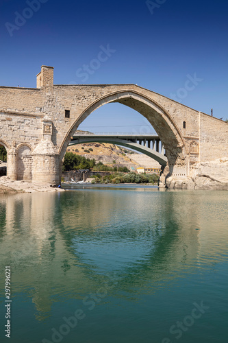 Turkey. The Malabadi Bridge on the Batman River (built 1146-1147 by Timurtas of Mardin) © Suzi