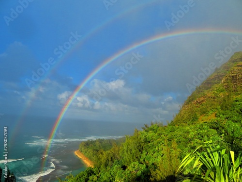 exploring tropical island of kauai