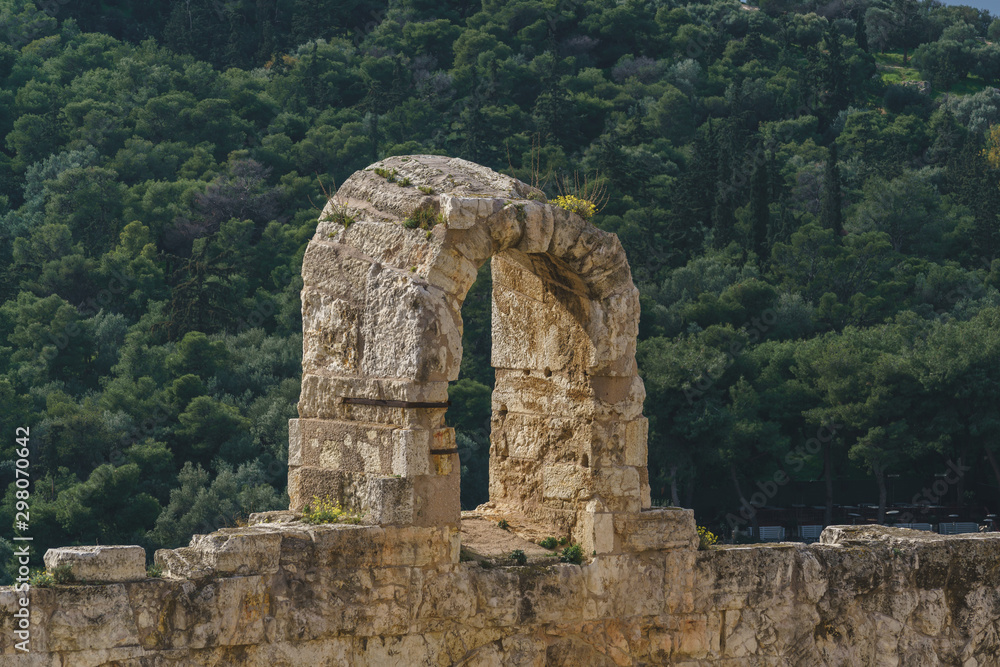 Naklejka premium Close up view of the arch of The Odeon of Herodes Atticus in Acropolis, Athens, Greece