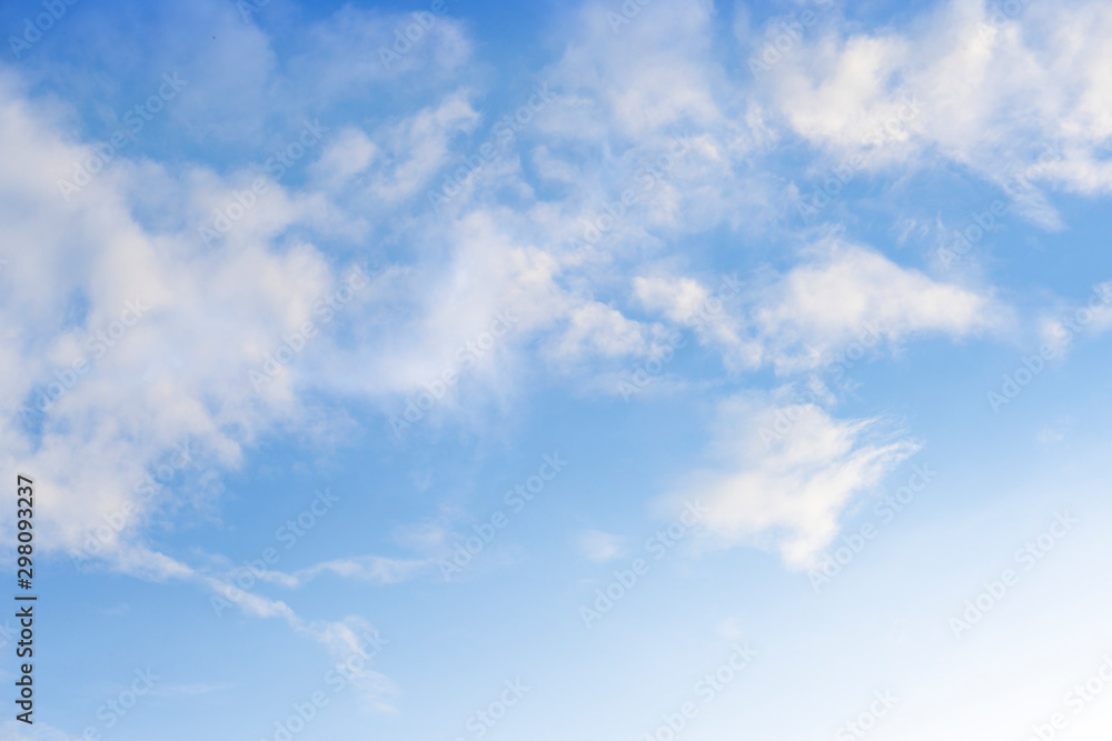 Fototapeta premium Beautiful blue sky with clouds background
