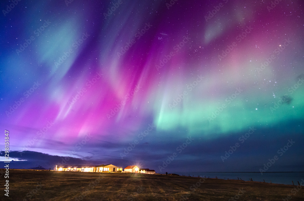 colorful northern lights in Iceland - obrazy, fototapety, plakaty 