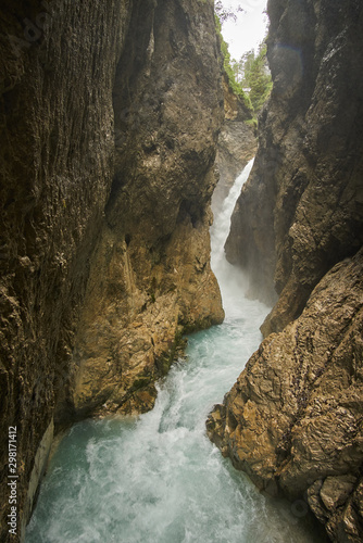 Water advancement along time in the mountain