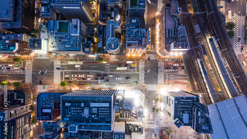 ビル群の夜景　空撮