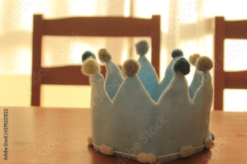 Photo Stock お誕生日の手作り王冠 Adobe Stock