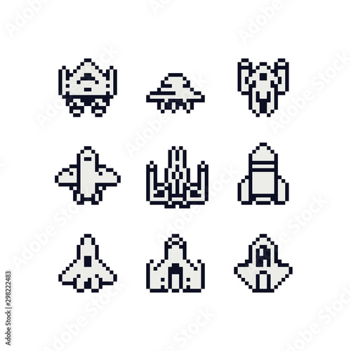 Ufo spaceship pixel art icon set. Cute spacecraft logo for game. Design for sticker, mobile app and embroidery. Game assets 8-bit sprite. 8-bit. Isolated vector illustration. 