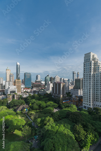 俯拍曼谷城市天际线